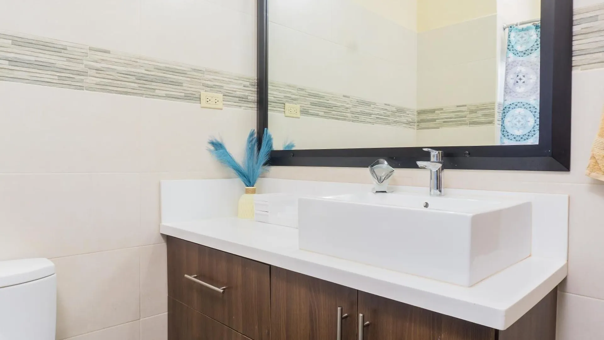 Secure One Bedroom Apartment In Ruthven A Gated Community In New Kingston Jamaica 0*,  Jamaica